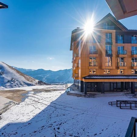 Spacious 2-Bed. Perfect For Family & Friends Gudauri Bagian luar foto
